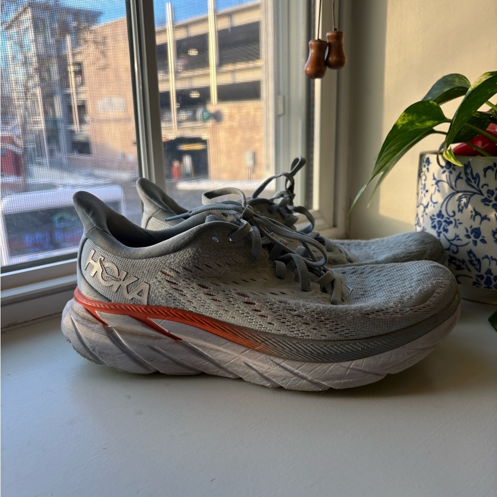 Women’s Hoka Clifton 8